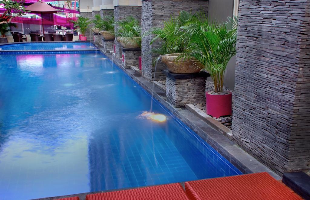 Inna 8 Lifestyle Hotel Denpasar Екстер'єр фото